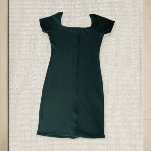 HEART & HIPS Super Soft Hunter Green Button Down Dress - Picture 2 of 6